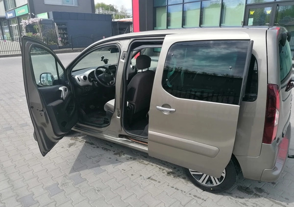 Citroen Berlingo cena 38900 przebieg: 159000, rok produkcji 2016 z Skawina małe 92